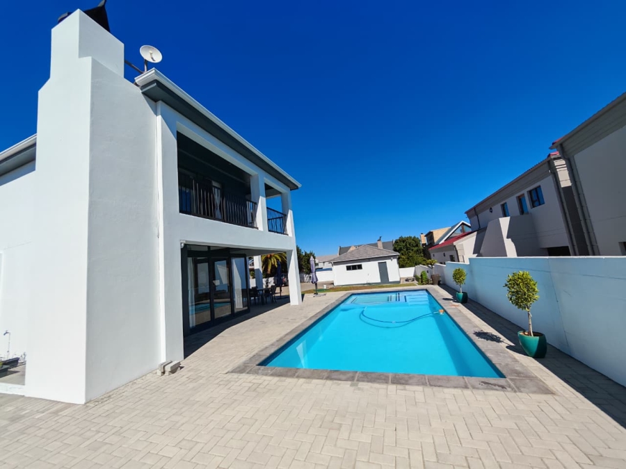 3 Bedroom Property for Sale in Myburgh Park Western Cape